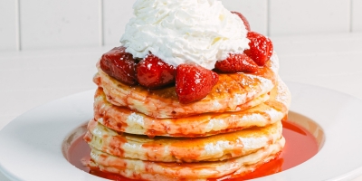 Wild Eggs Strawberry Tall Cakes