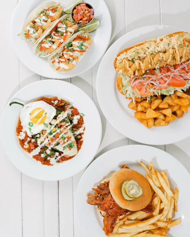 Get a bird’s-eye view of our seasonal stars ⭐️ Nashville Hot Chicken Sandwich, Shrimply Irresistible Tacos, Shrimp Po’Boy & Southwest Firecracker Relleno. Here for a limited time through June 10!