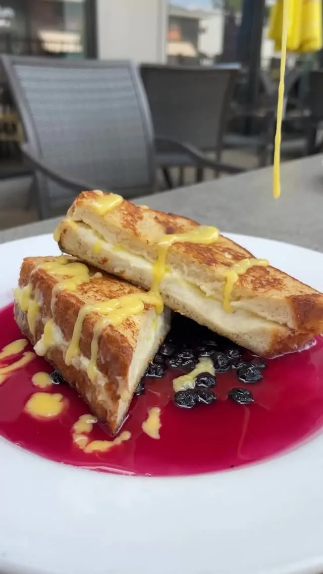 Lemon drizzle, whipped cream, and all the blueberry goodness thru August 26th 🍋🫐 Our Blueberry Lemon Stuffed French Toast is here for a limited time. Try it today at Wild Eggs!