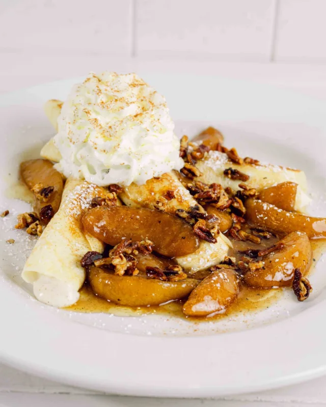 Fall flavor wrapped in every crepe 🍂
Our Sweet Home Apple Bourbon Crepes are the perfect weekday pick-me-up. Order online or visit us today at any of our locations in KY, IN, and OH. See the full menu at www.wildeggs.com.
