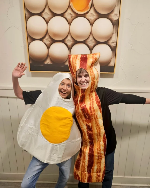 An iconic brunch duo 🥚🥓 

📍Jeffersontown Wild Eggs